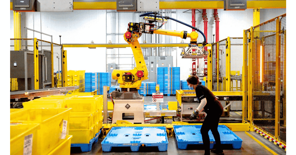 What Is an Amazon Fulfillment Center & How It Works